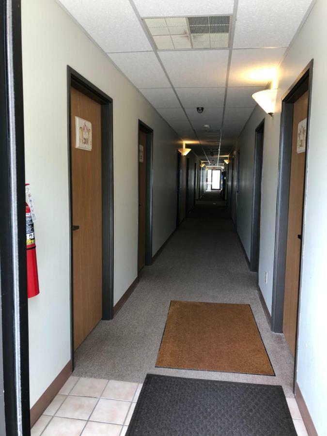 Coronado Motel & Rv Park Lindsborg Exterior foto